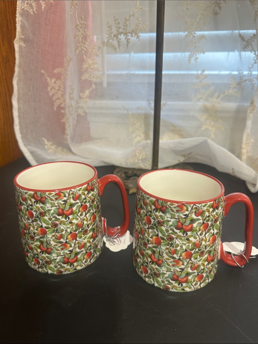 10 strawberry street set of 2 apple tree coffee mugs